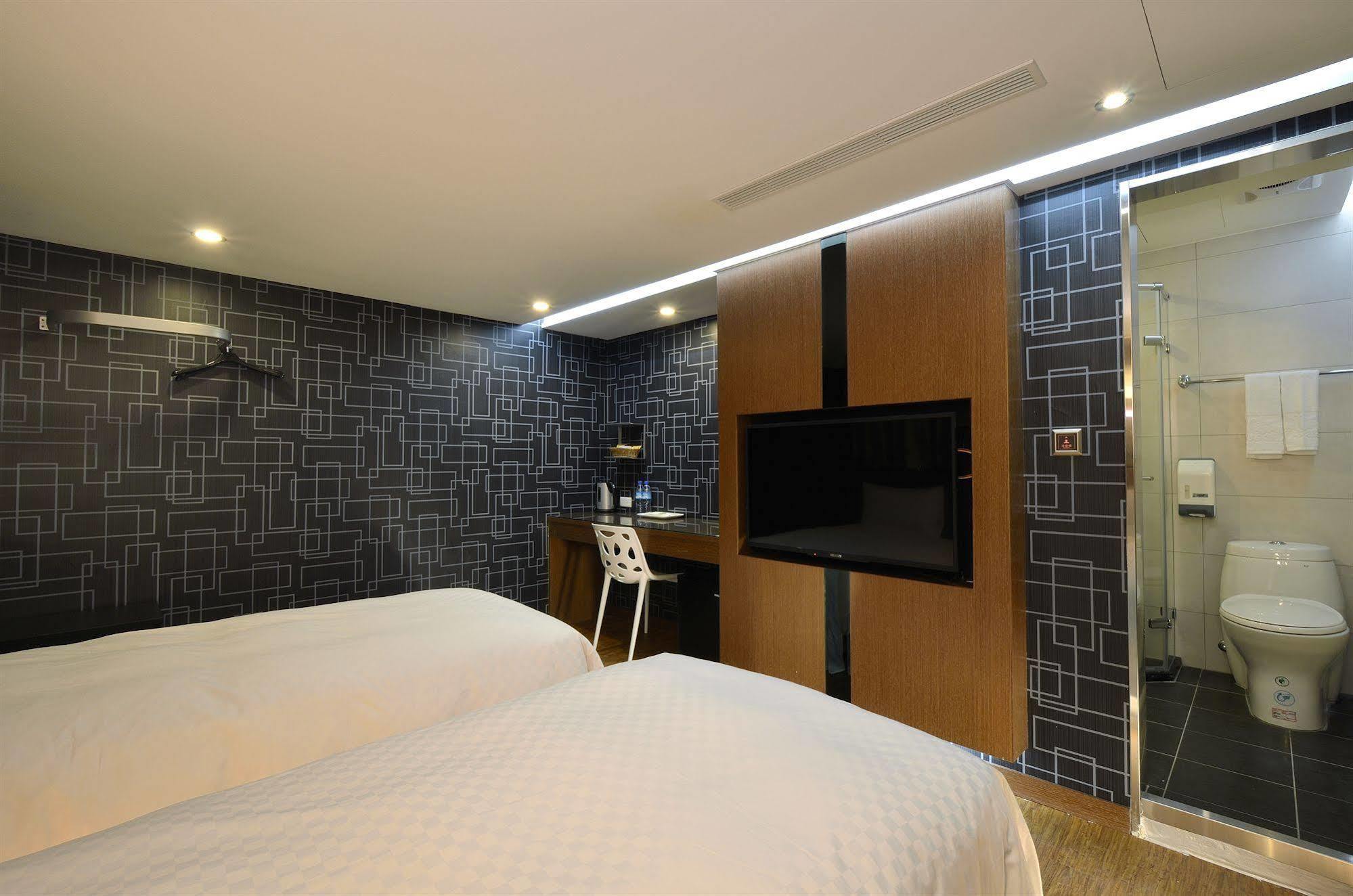 New Stay Inn II - Nanxi Тайбей Екстер'єр фото